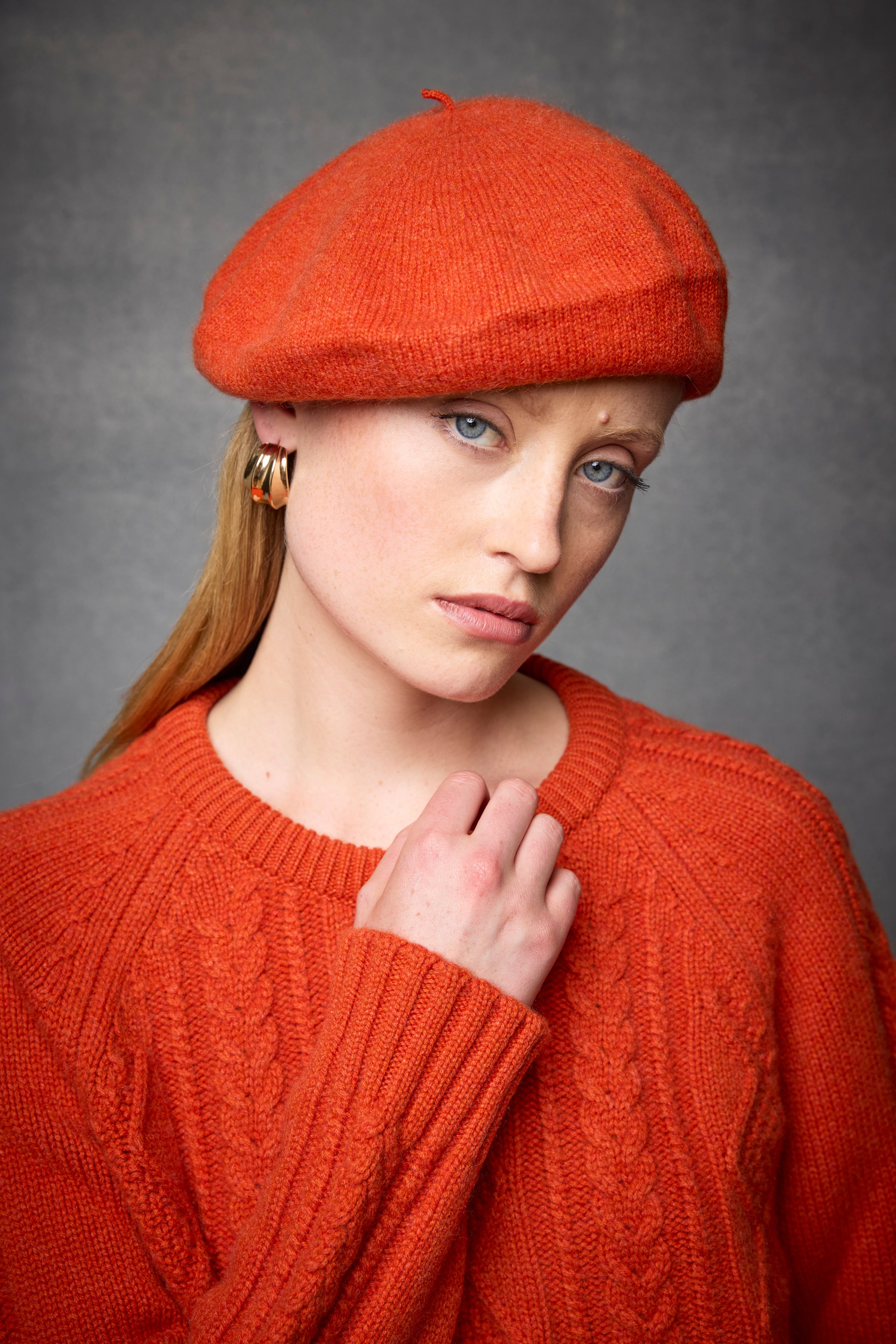 Cashmere Beret Hat – Monaghans Cashmere display picture 3