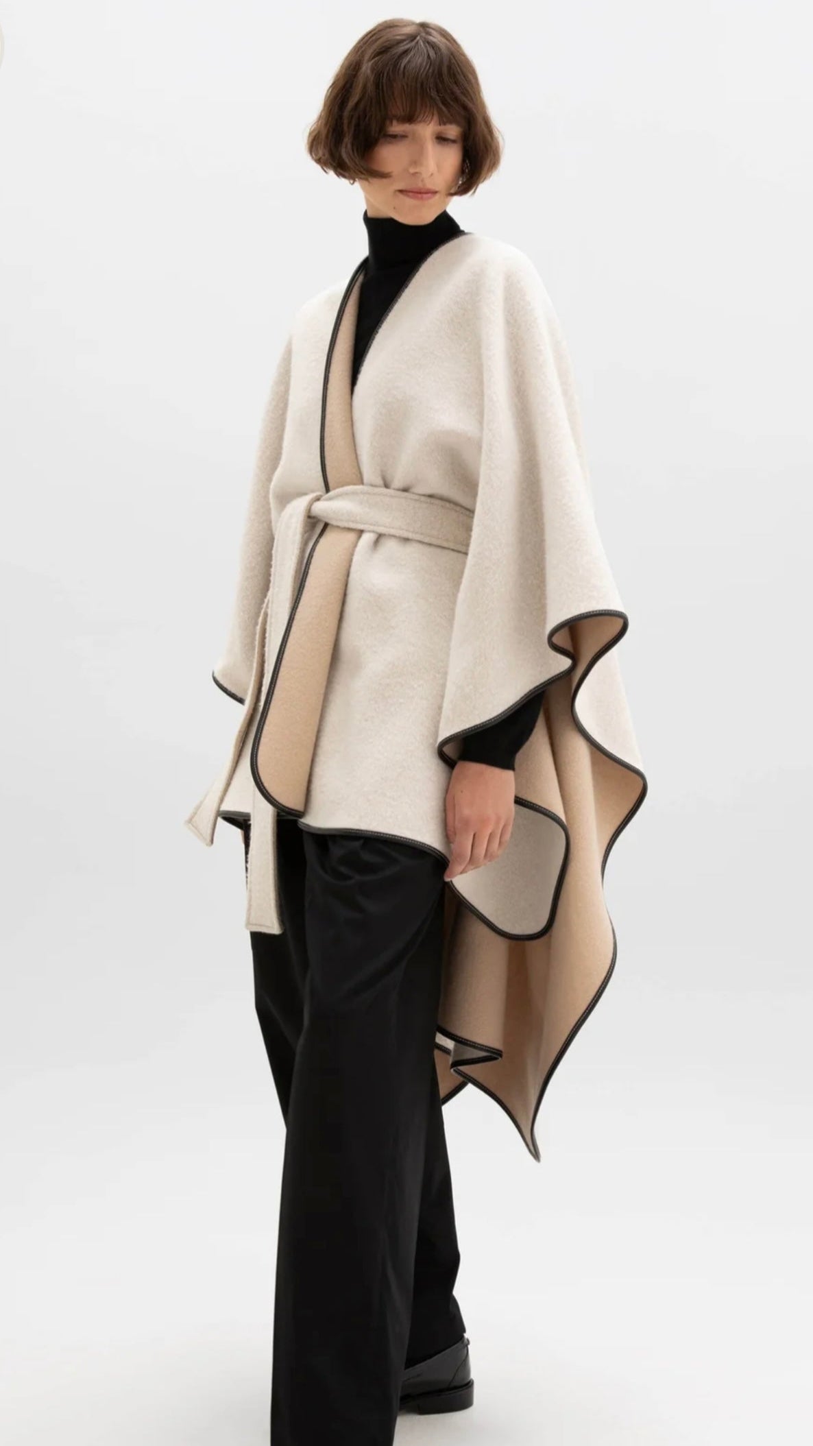 Tailored Bergman Woven Cape