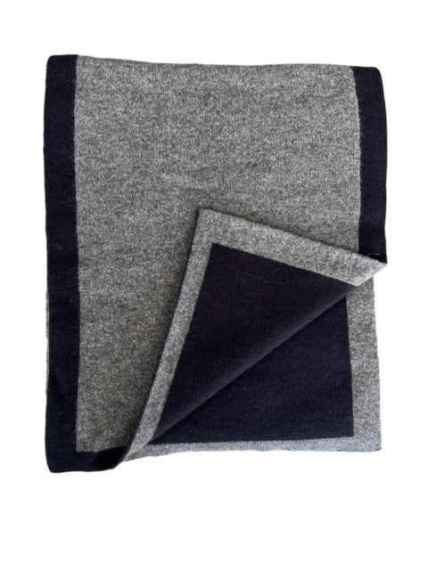 Edge Contrast Cashmere Scarf