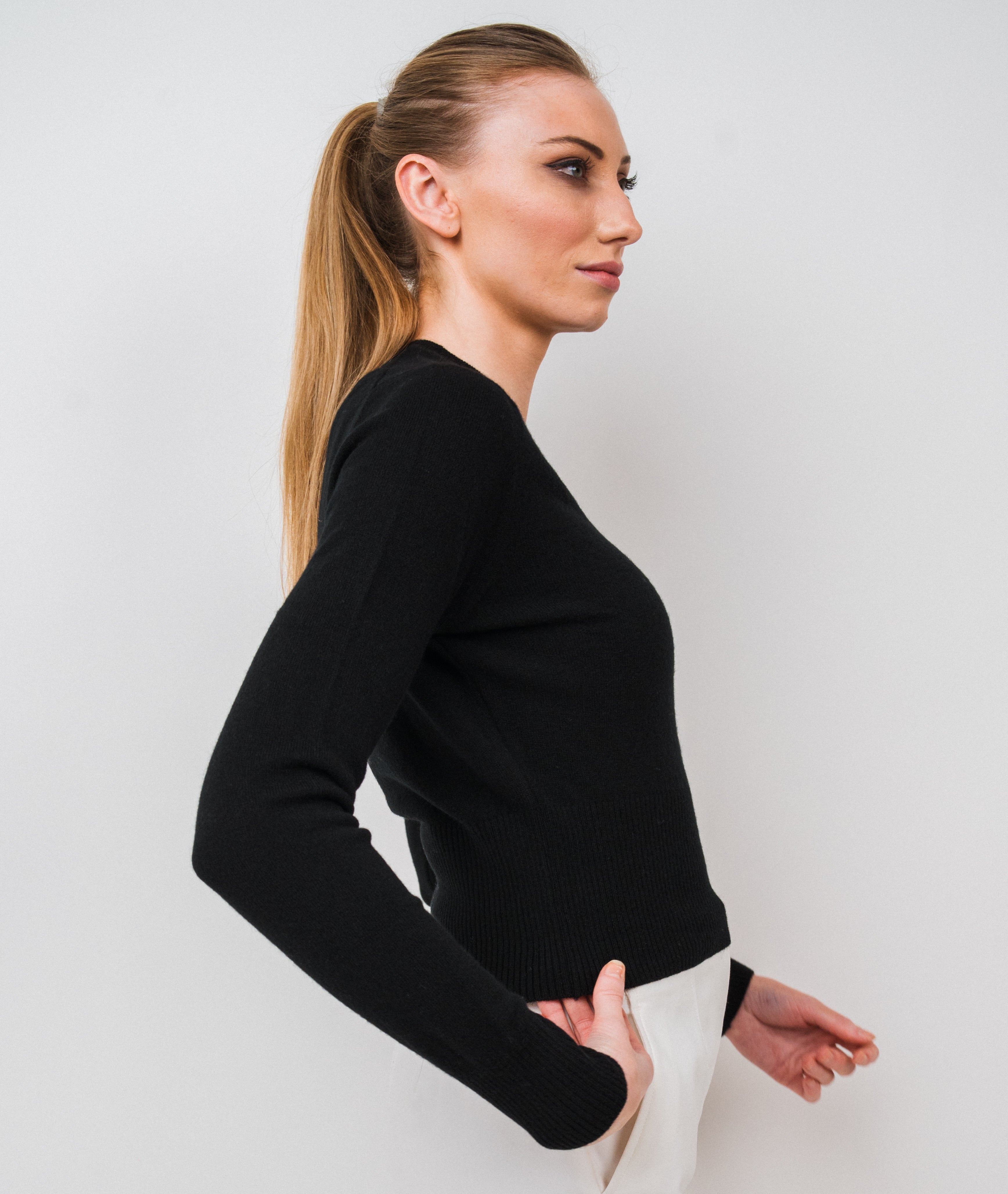 SMC Cropped Crew Cashmere Sweater