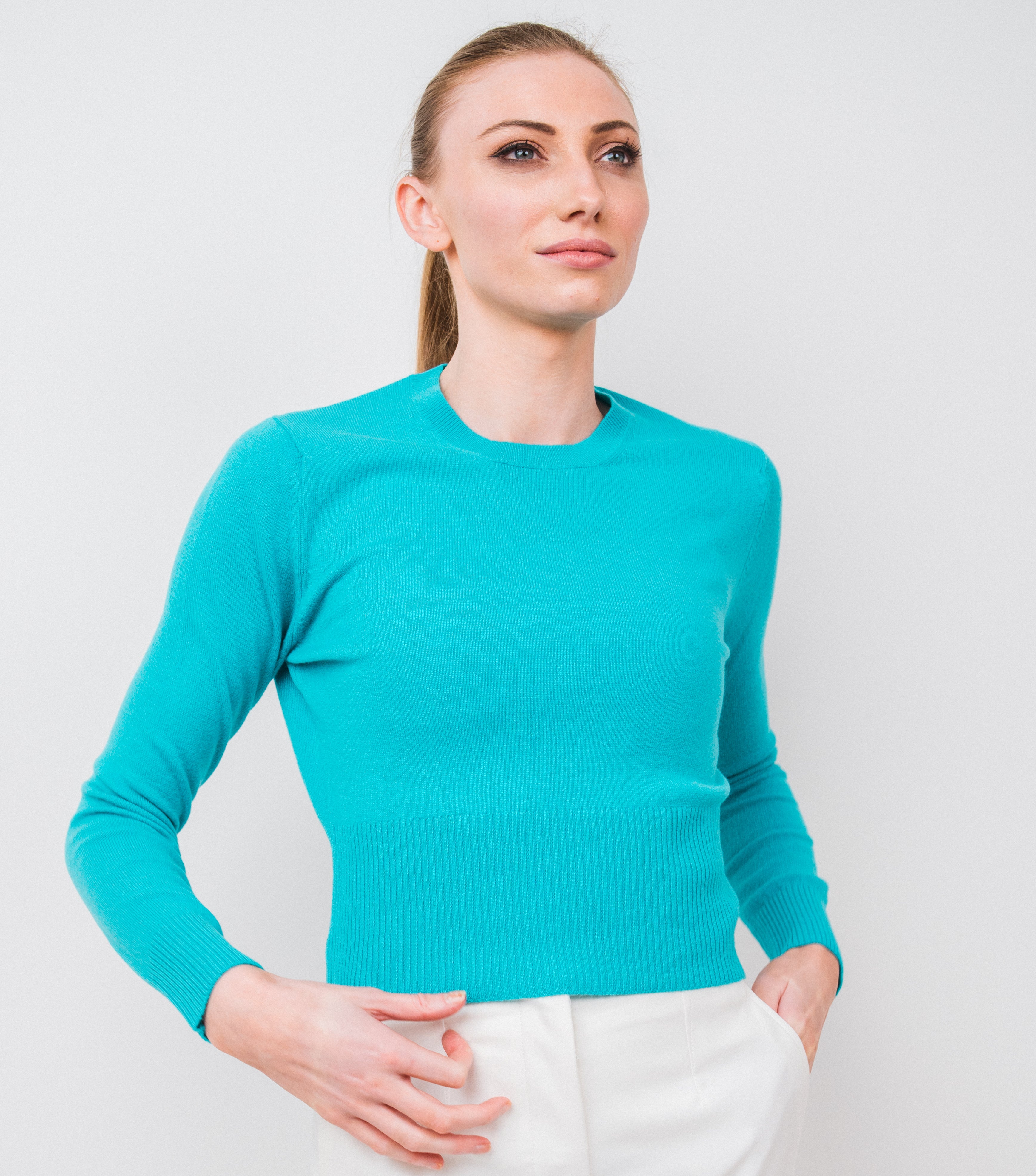 SMC Cropped Crew Cashmere Sweater