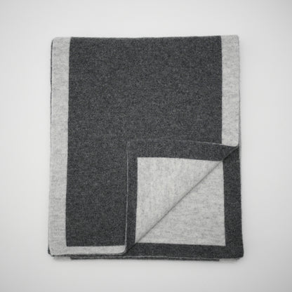 Edge Contrast Cashmere Scarf