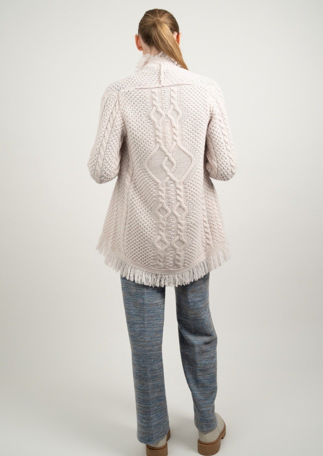 KNITTED CASHMERE CARDIGAN